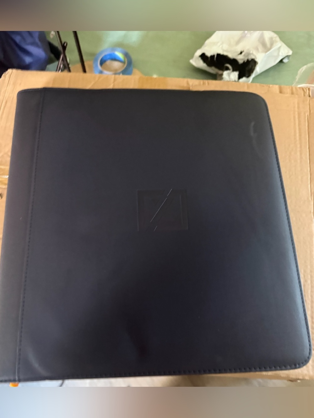 X Pro Top Loader Black Binder with Zipper, 252 Top Loader Cards (28 x 9)